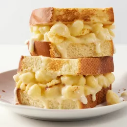 Panera's Grilled Mac & Cheese Sandwich