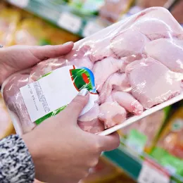 raw chicken in the grocery store